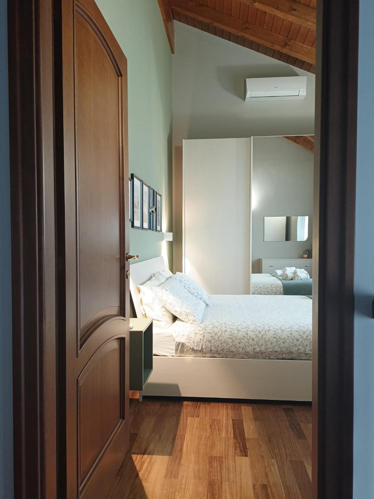 Apartment Misiadele Carnago Ngoại thất bức ảnh